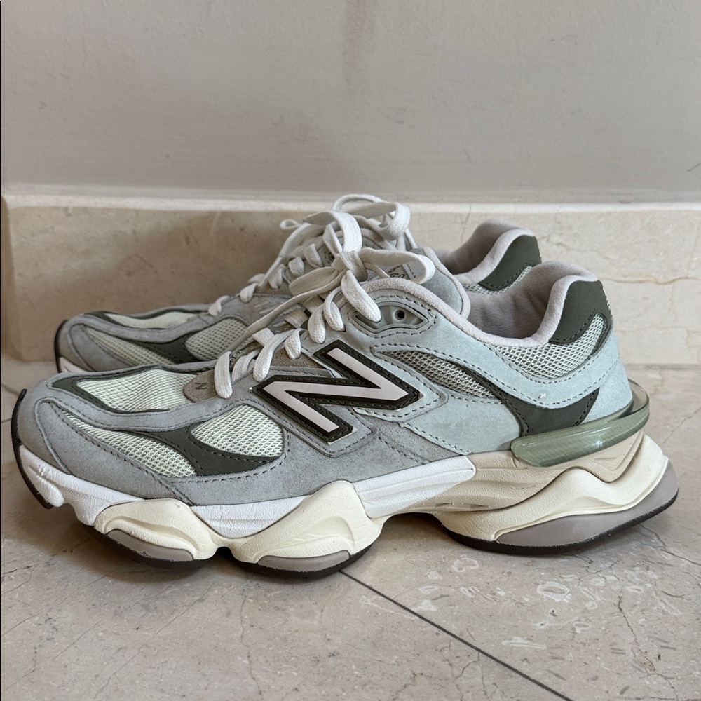 New balance 9060 women’s size 8 - Picture 4 of 8